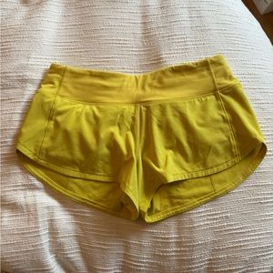 *NWOT* Lululemon Speed Up short 2.5” in Chartreuse